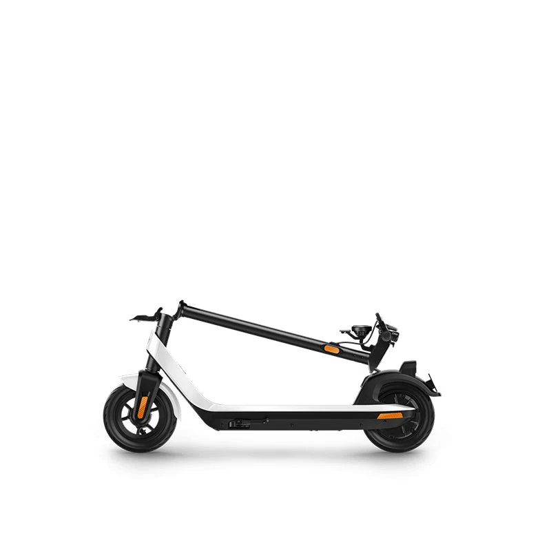 Refurbished NIU KQi2 Pro Electric Kick Scooter - Image 3